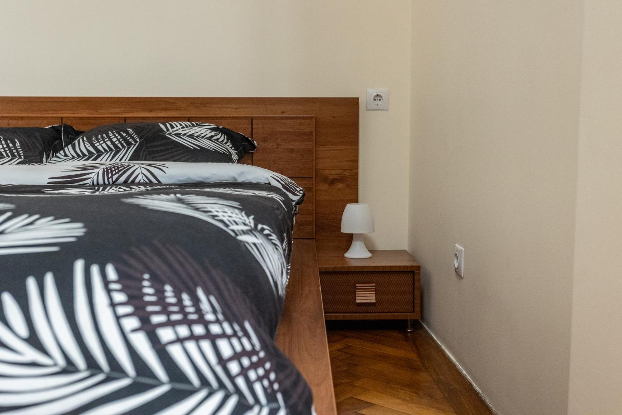 Supreme Deer Apartamento Braşov Exterior foto
